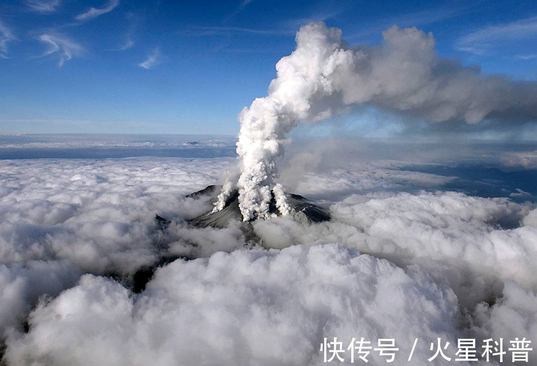 喷火口|日本富士山恐将爆发？喷火口增加6倍，压力已超315年前那次大喷发