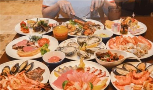 慈禧|慈禧第一次和洋人吃西餐,看到桌上的一道菜后大惊这也能吃下