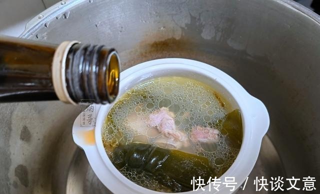 美味|秋补喝“秋汤”,建议多喝这盅汤,食材易得隔水一炖,营养又美味