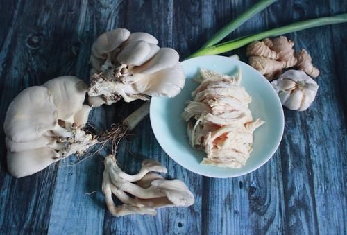 腊月,宁可少吃猪肉,也别错过这菜,滋补又解馋,不懂吃可惜了