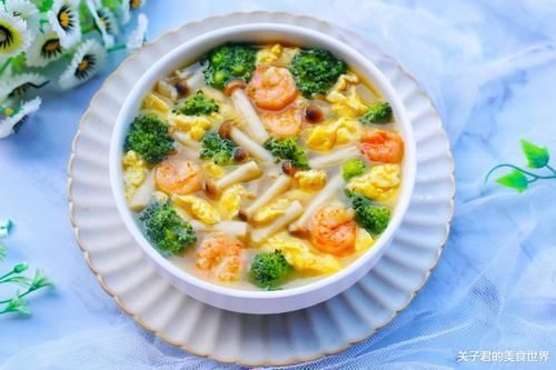 阿姨|38岁阿姨的轻断食晚餐,朋友圈火了,网友:太自律,学着吃也不胖