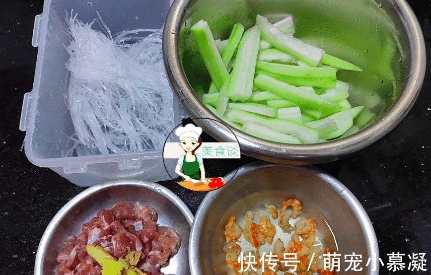 猪骨汤|入秋后,喝鸡汤骨头汤,倒不如喝它,鲜甜营养又便宜,人人吃得起