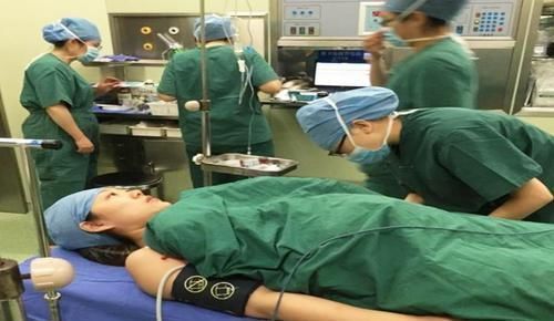 医生|“医生的嘴,骗人的鬼”,为了哄你顺利生娃,医生撒的慌太多了