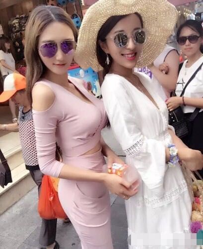 最美|街拍:成熟韵味有魅力的美女,走心不尴尬,成熟的女人最美了!