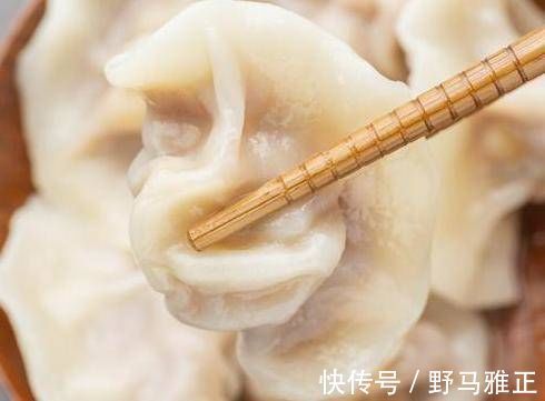 不管调什么饺子馅，这3味调料不能少，做出来的饺子鲜香多汁