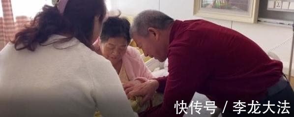 天赐|山东67岁老妇怀孕,儿女表示要断绝关系,2年后,老妇带娃直播