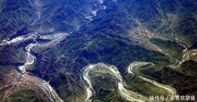 河水|风水鼻祖将母亲葬在河边,随后河水“退避三舍”!