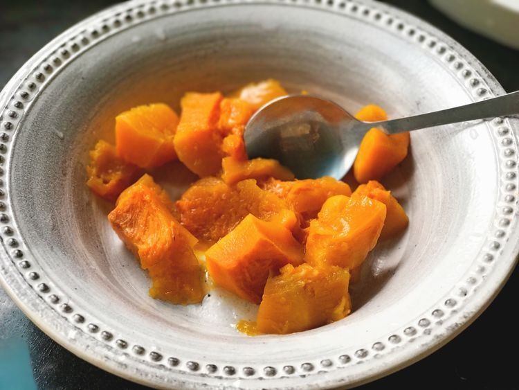 家里来客人就用这道菜来招待，外酥里嫩入口脆爽，做法也很简单