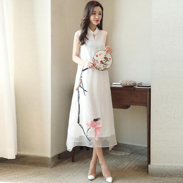 印花 岁月的沉淀与现代的冲刷!一袭改良旗袍裙,诠释东方女性神韵之美