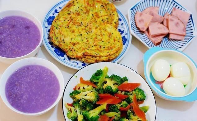 早餐|宝妈们别再给宝宝吃这3种糊弄式早餐,阻碍智力发育,还不长个