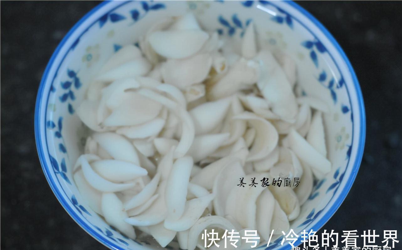 秋水碱|人称“美龄糕”,秋天要多吃,比肉饼发糕营养,健脾养胃体质强!