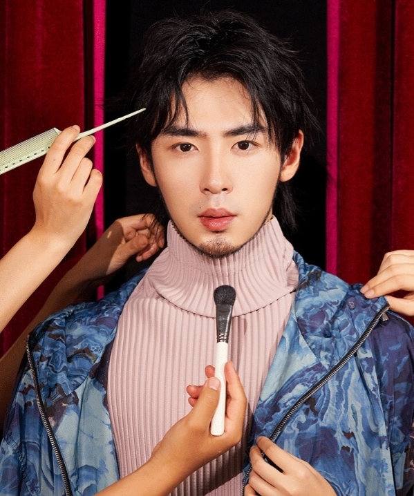 《天天向上》新主持名单出炉,一博大张伟离开,自此再无天天兄弟