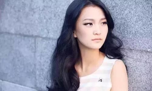 完美造型在家“睡”出来，教你做最不伤发的自制卷发！