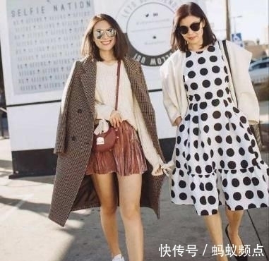 女人到了中年,要想显得年轻,今年秋天得舍得穿“它们”