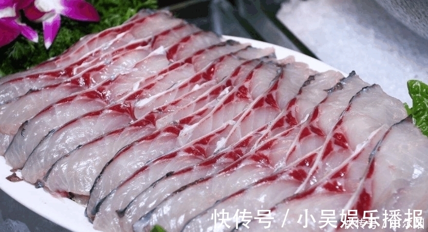 鱼肉|57岁大厨, 教您正宗酸菜鱼做法和6诀窍, 保证鱼片又滑又嫩还不碎