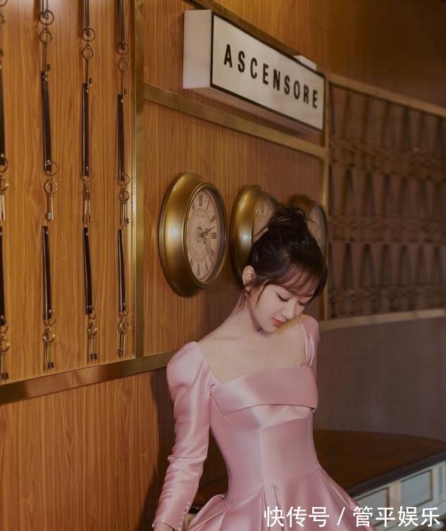 双马尾 别再披头散发了!这4款“发型”才够美够撩人,总有一款适合你