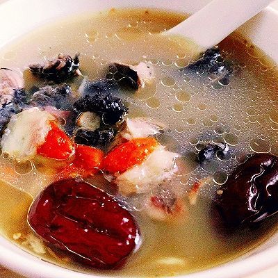 乌鸡汤|红枣枸杞乌鸡汤