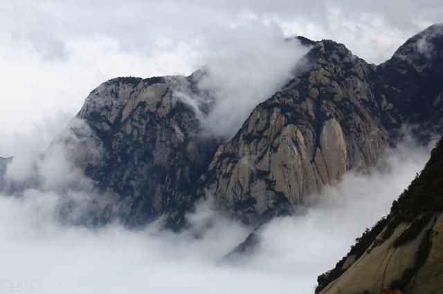 中年|自古华山一条路，奇险天下第一山，华山旅游攻略