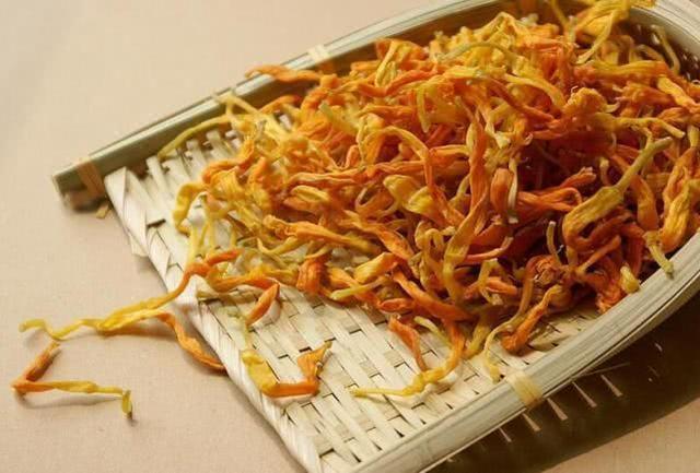 美味佳肴|失眠“最怕”这5种食物，每天吃几口，倒头就睡，睡的比猪都香