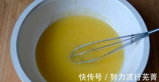 早餐|吃了半辈子面食，第一次见这个做法，不用一滴水，早餐不吃包子了！