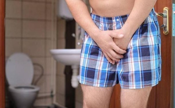 排尿困难|男性常作以下坏习惯,或会导致前列腺炎,别不懂,早知早受益