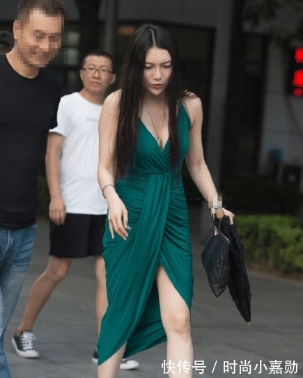 睡衣 最大码的睡衣,因“小尾巴”太烦人直接塞到腰间