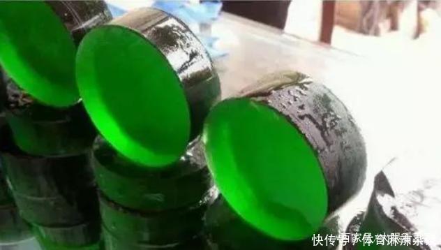 这4种听起来很洋气的宝石,其实都不值钱,别再被骗了