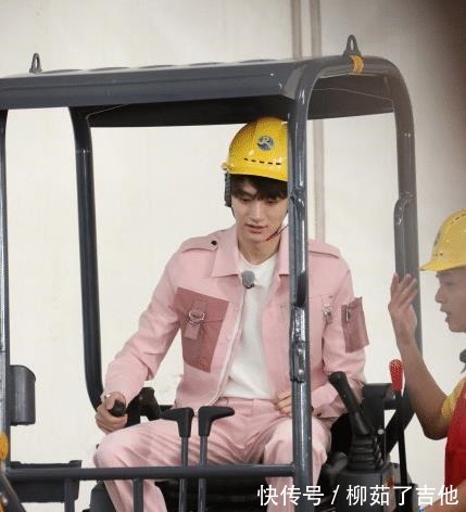 一季|新一季《奔跑吧》全员挖掘机画风baby宋雨琦都在，蔡徐坤缺席