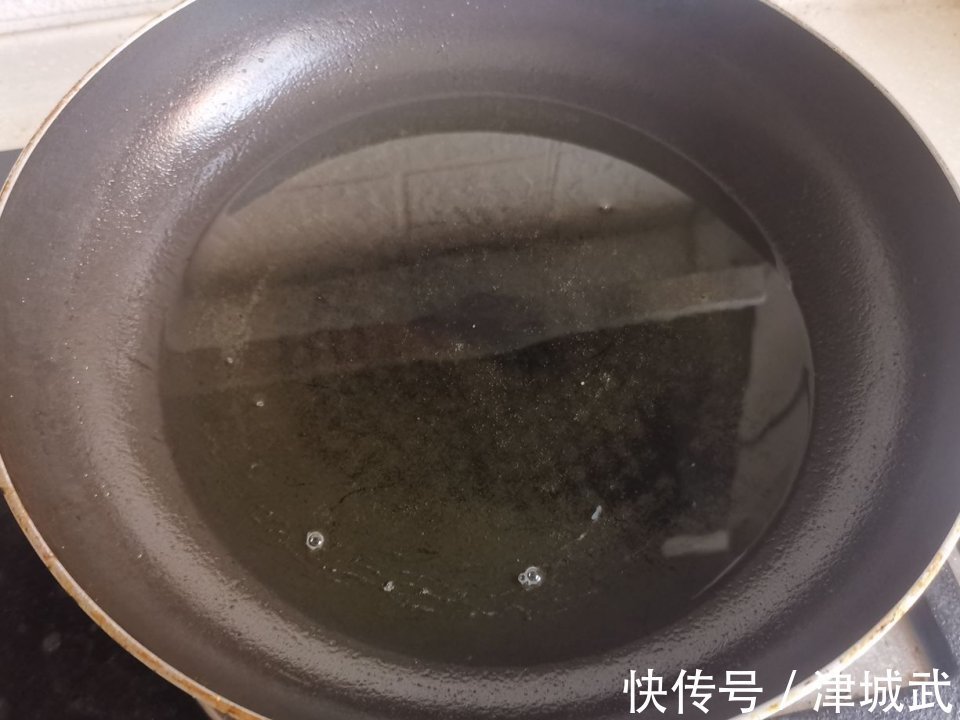 这碱性食材1块钱一斤，比萝卜还养人，拌拌吃一冬也不坏，杀菌防感冒