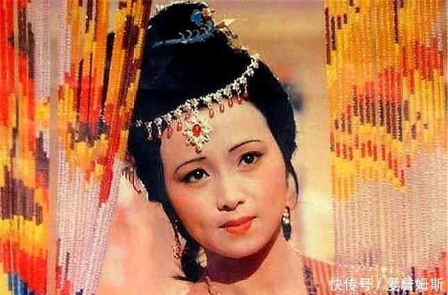 贾母|红楼梦:秦可卿到底是不是公主?贾珍用四个字给出准确答案