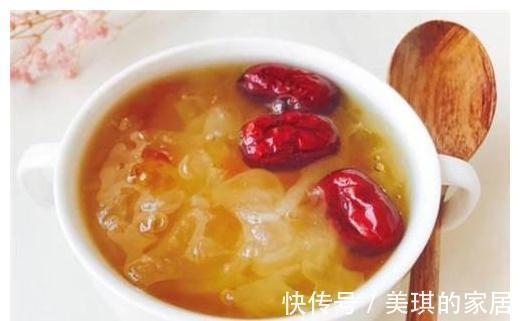 毛孔|皮肤暗沉蜡黄?补胶原蛋白很重要,常吃它,皮肤白皙紧致,毛孔小