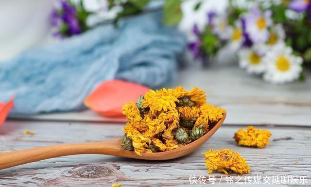 湿气|枸杞的“最佳搭档”已找到,若能坚持喝,湿气消了,给肝肾大扫除
