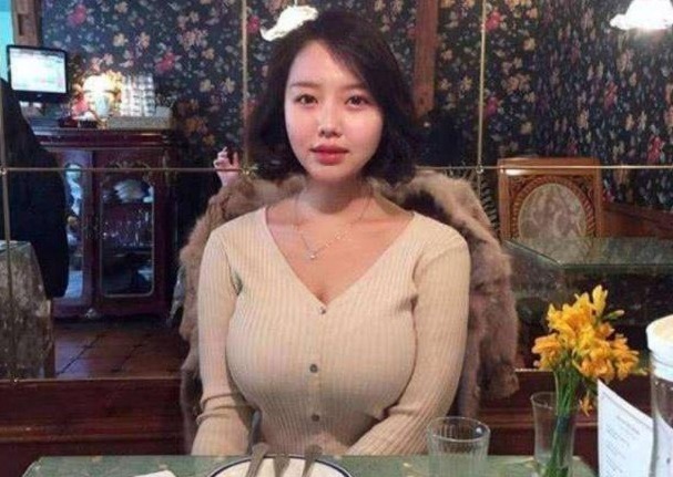 耻笑|因肥胖被嘲笑,韩国姑娘立志减肥,如今成“微胖界女神”!