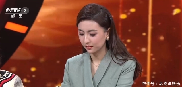 频道|主持春晚一夜成名的张舒越被打回原形,签约央视综合频道不被看好