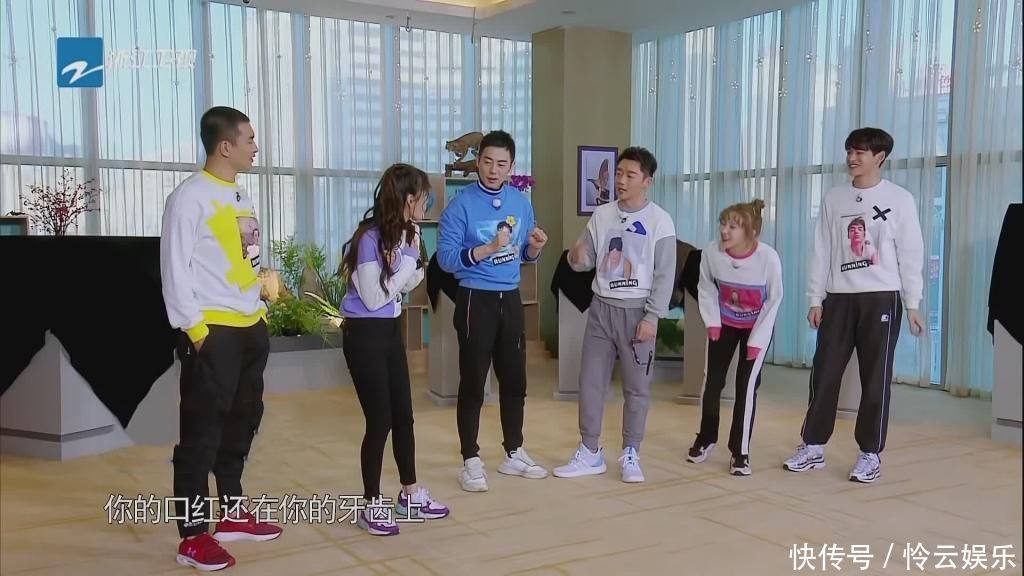 跑男|为何baby只在跑男上口红粘牙,化妆师终于说出原因这谁敢信