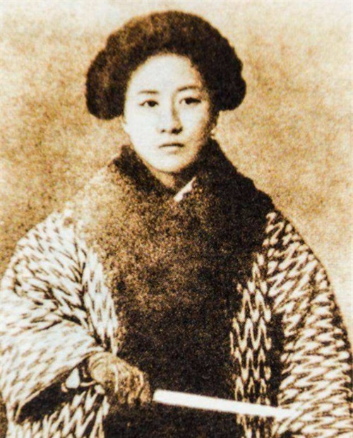 女儿|秋瑾牺牲，年仅6岁的女儿苦练武术，24年后终找到仇家却抱憾而终