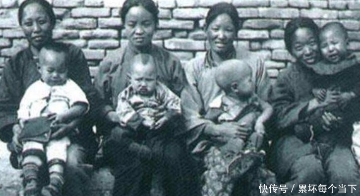 丁兴来|盲人老汉“深山称帝”,9年和55名妇幼生100多个娃,最小的才13岁