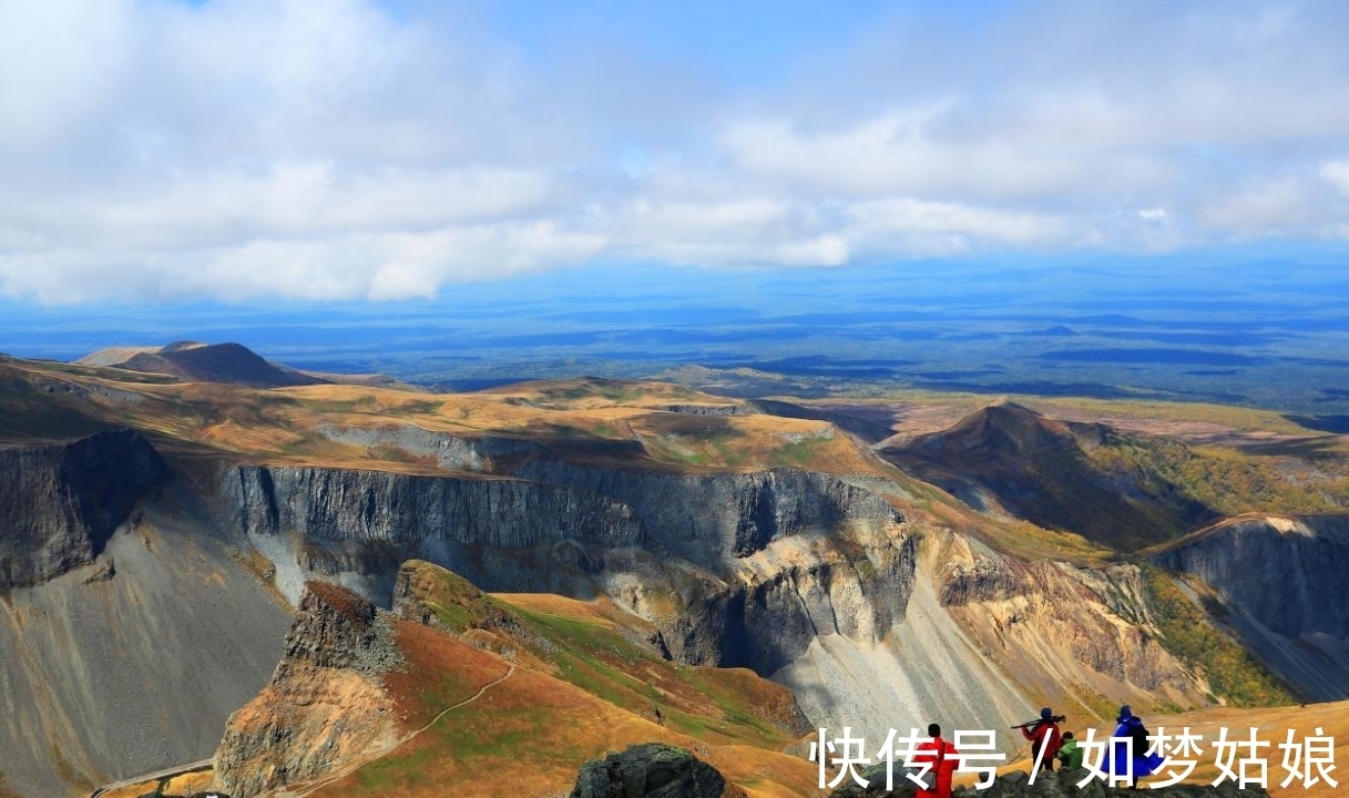 火山群|中国哪里有火山群？34个火山群集中在东北地区，有六百多座火山