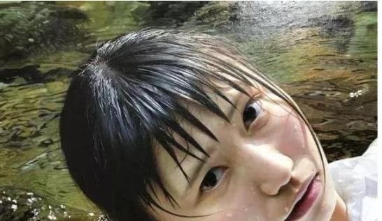 水中少女@日本画家的“水中少女”有多变态放大十倍后,细节决定成败