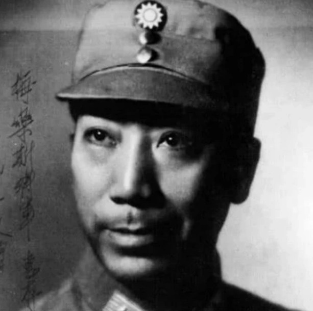 戴笠|蒋介石让戴笠杀一人,戴笠吓得大惊失色:真不敢杀,你降我职吧!