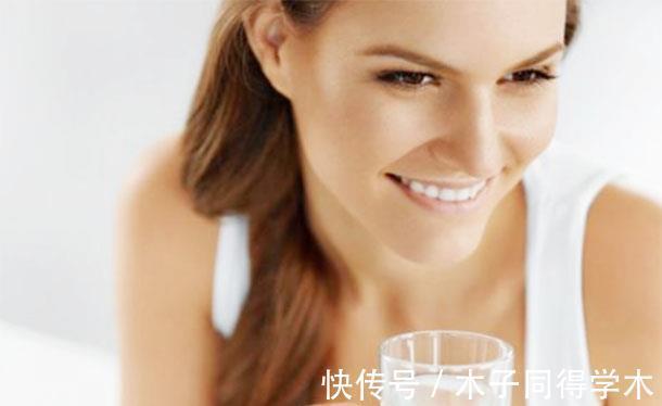 肾脏|错误的5个喝水习惯，可能会造成女性快速衰老，希望你可以避开