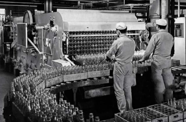 可乐|二战美军有可乐喝，德军有啥？希特勒代言的这款饮料更特别