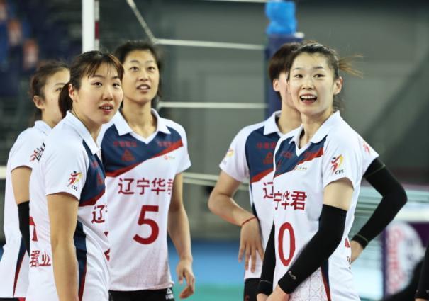 辽宁女排|孙小轩单局12分未救主,段放、石冰彤拖后腿,辽宁女排想赢怕输