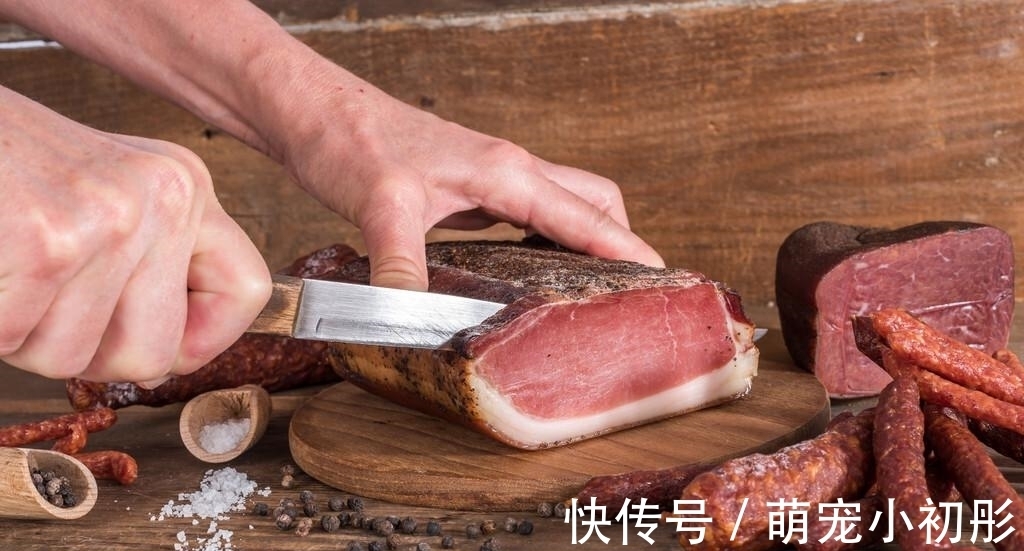 为什么农家腊肉如此鲜香可口?教你正确腌制的步骤,腊肉美味耐放
