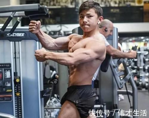 健身房|15岁拿下全球“健美冠军”的少年，练一身肌肉，如今这身高亮了