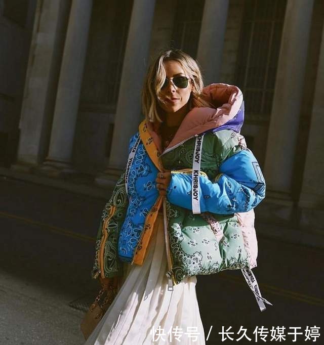 冬天|半身裙+羽绒服,冬天这样穿,好看显瘦与保暖都可兼得