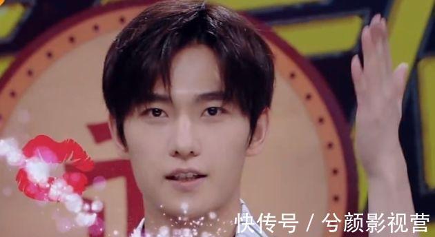 徐海喬|楊洋被要求親攝像機(jī),然后讓徐海喬打掃演播廳,誰(shuí)注意何炅的舉動(dòng)