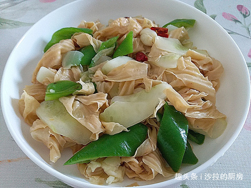 皮肤|天然“黄体酮”找到，一周3次，皮肤紧致细腻显年轻，女性多吃好