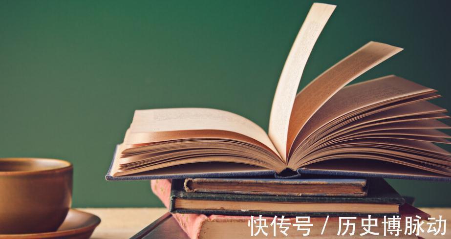 月光落在左手上#读书的厚度,决定了人生的高度,人与人之间的差距,在于眼界