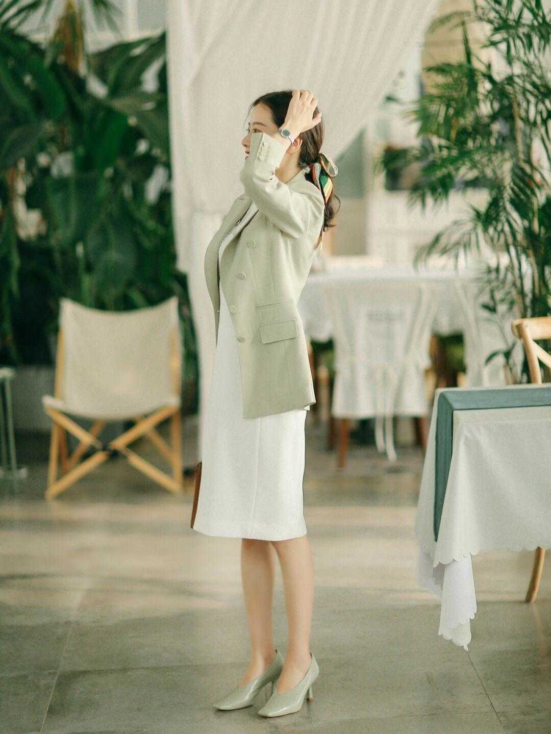 线条|腿粗腰粗怎么穿才显瘦?这几个小技巧值得看看,学到就是赚到